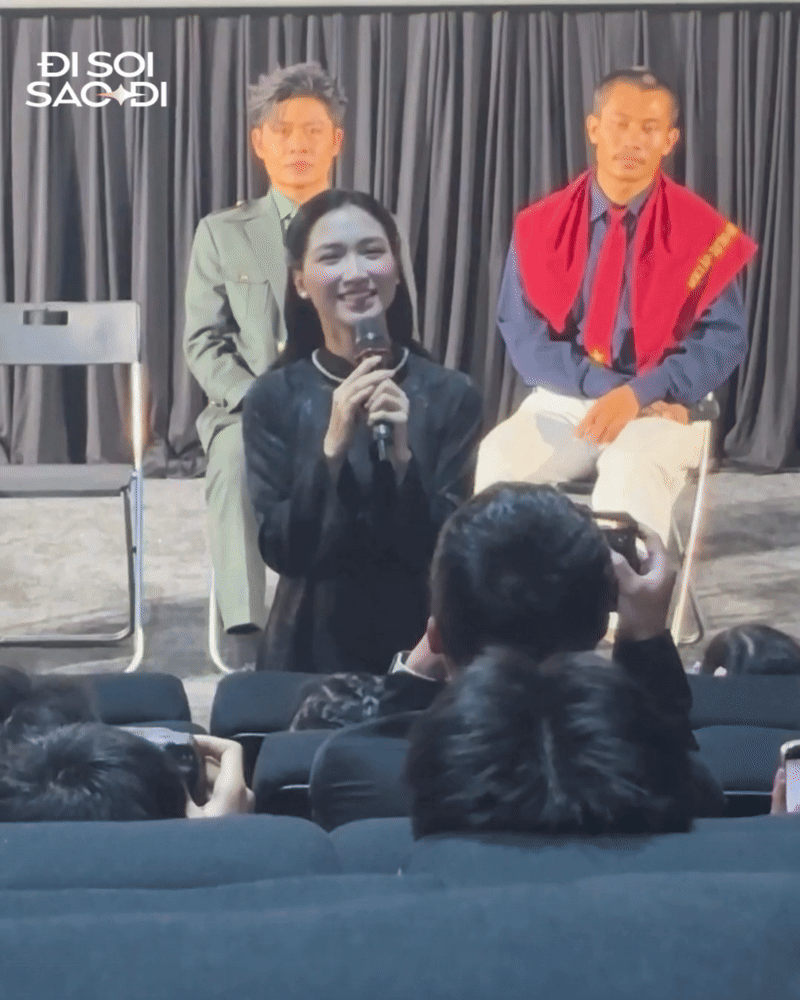 Hòa Minzy nghẹn ngào chia sẻ khó khăn ekip gặp phải