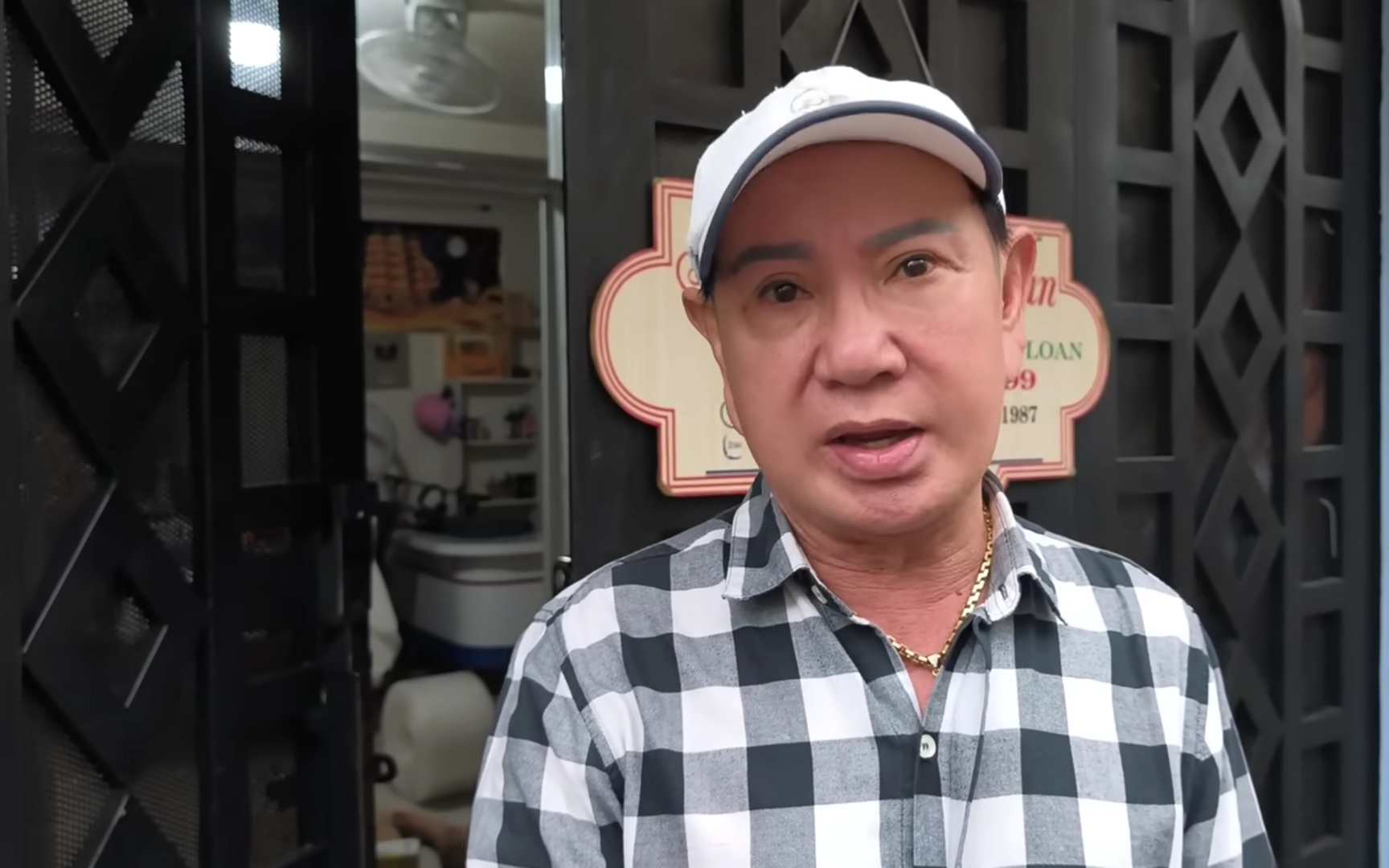 Chân dung nghệ sĩ Quốc Thanh