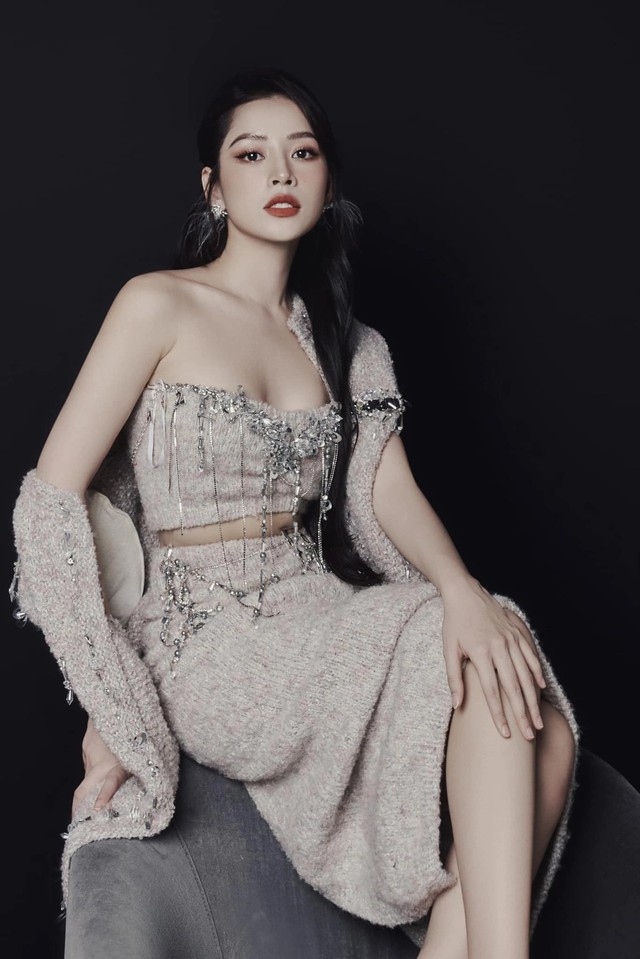 Chi Pu xinh đẹp nổi bật