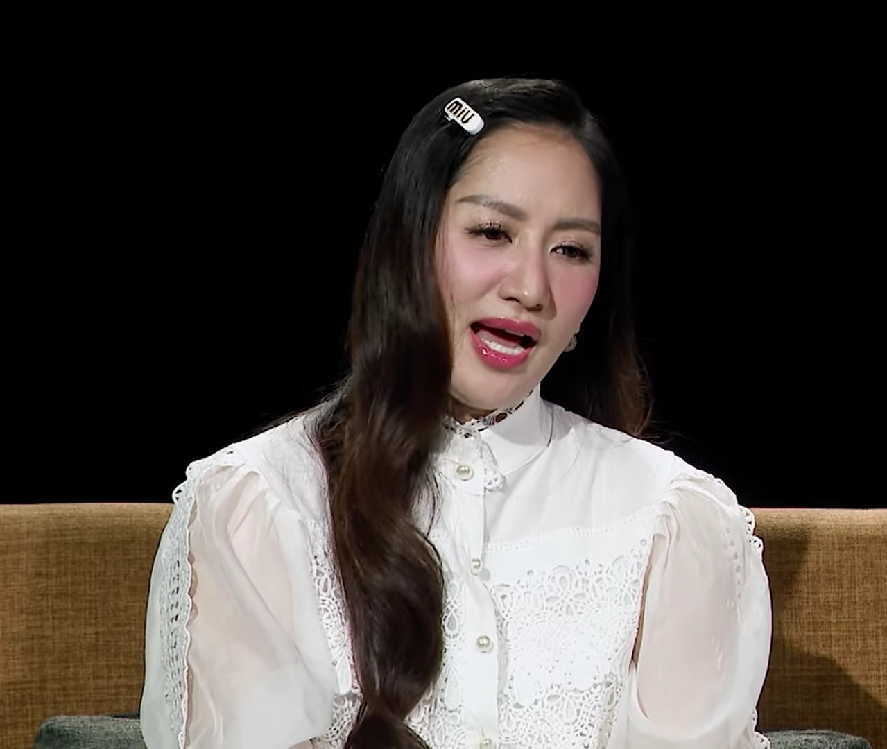 Khánh Thi chia sẻ về hôn nhân