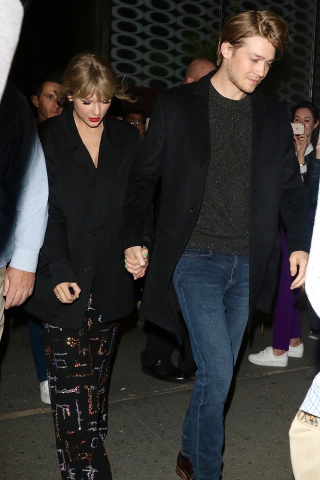 Joe Alwyn và Taylor Swift