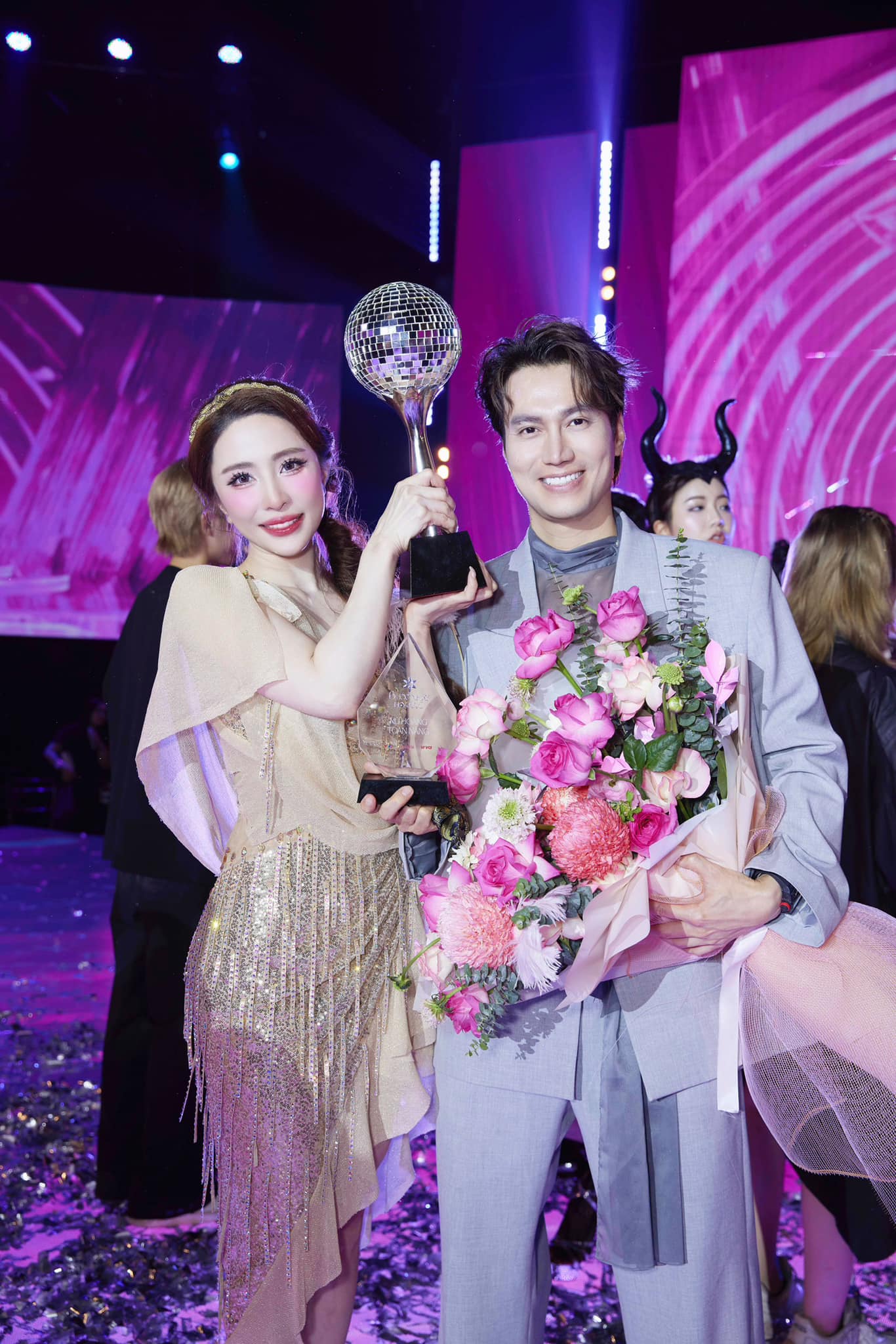 Quỳnh Nga liên tục bị đồn hẹn hò với Việt Anh