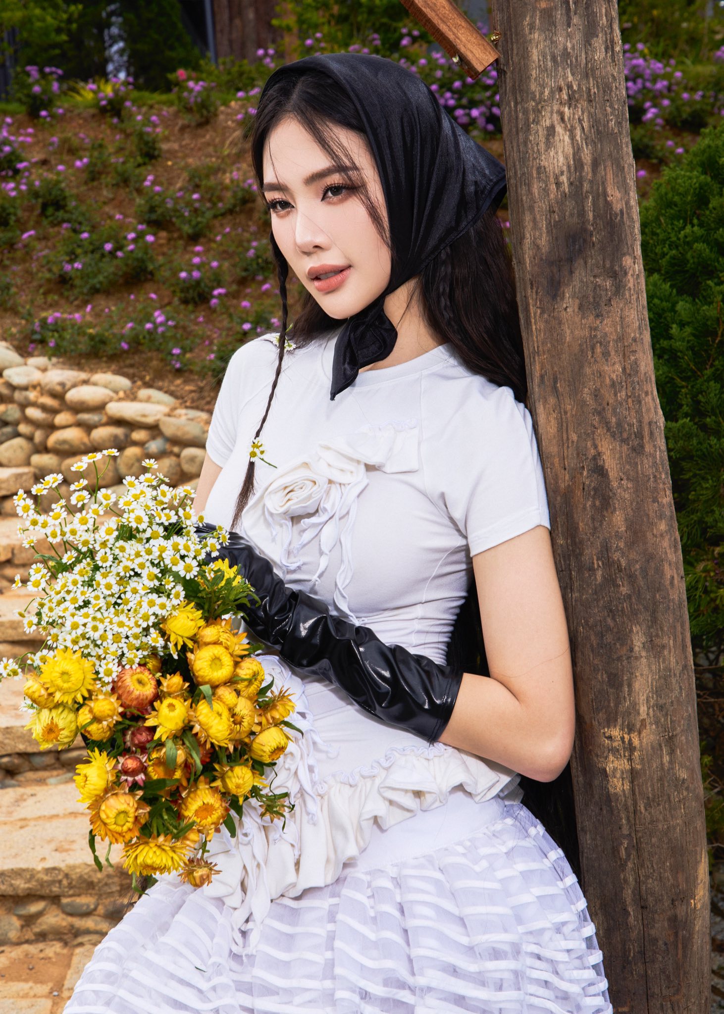 Hoa hậu Bùi Quỳnh Hoa lên tiếng về tin đồn