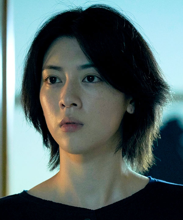 Ayaka Miyoshi trong phim Honshin