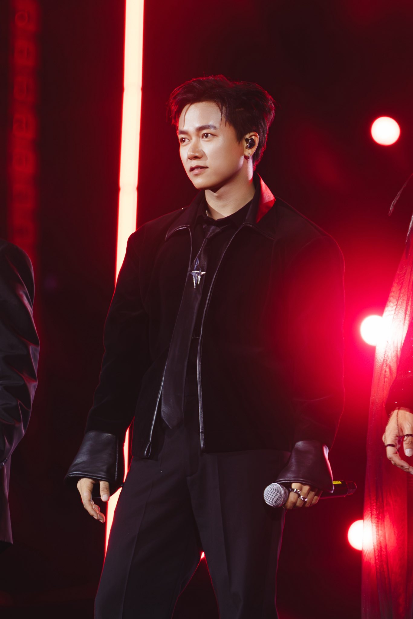 Thông báo hủy show của Bùi Công Nam