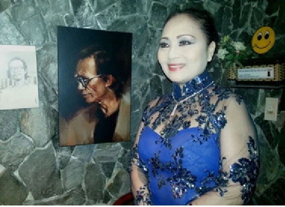 Lan Ngọc biểu diễn
