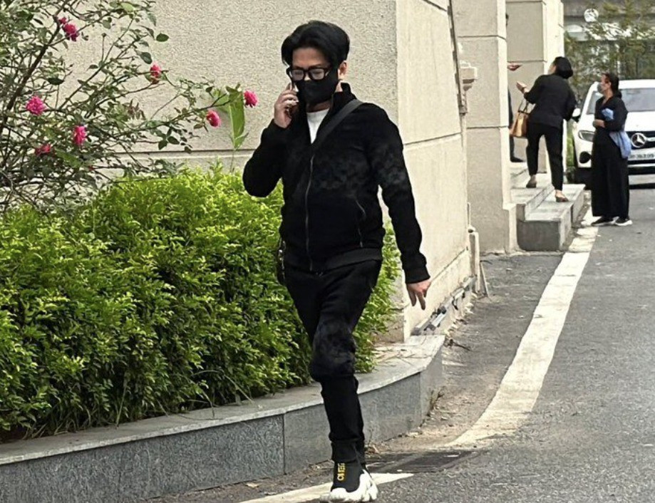 Vũ Hà tại TAND Hà Nội sáng 28/10. Ca sĩ Vũ Hà tại phiên tòa