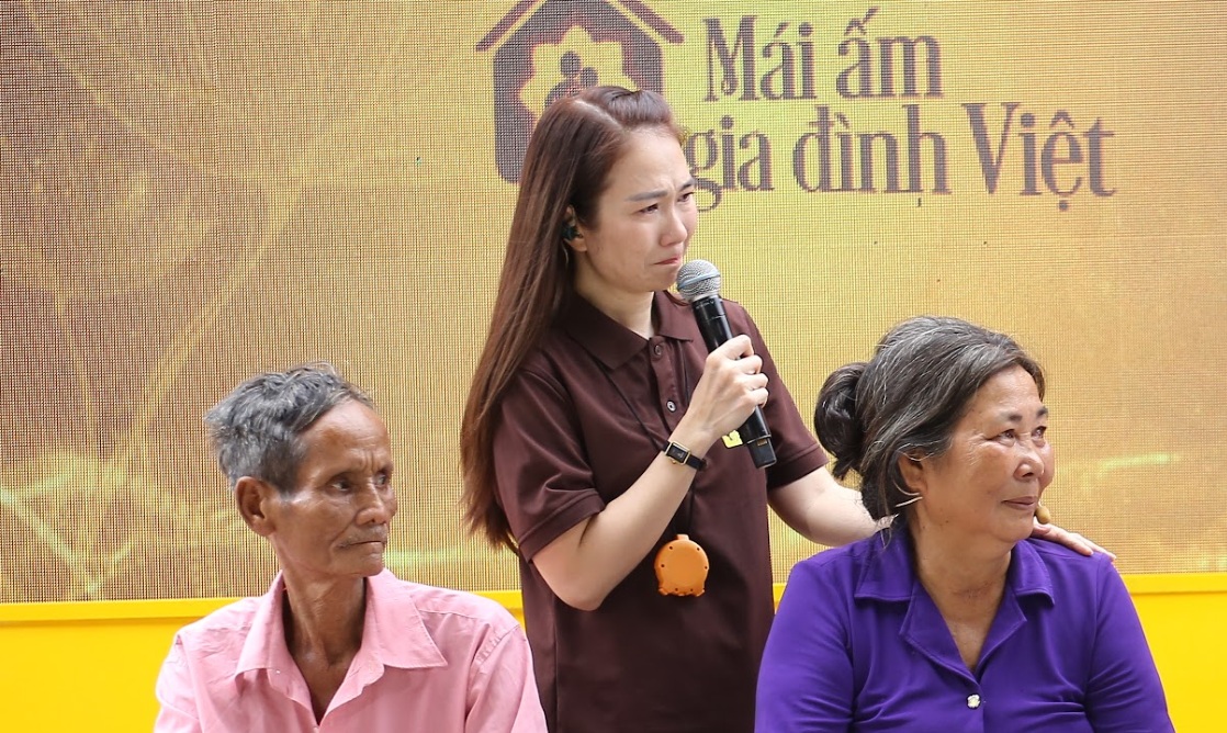MC Thanh Thảo bật khóc nói về câu chuyện của Như Quỳnh