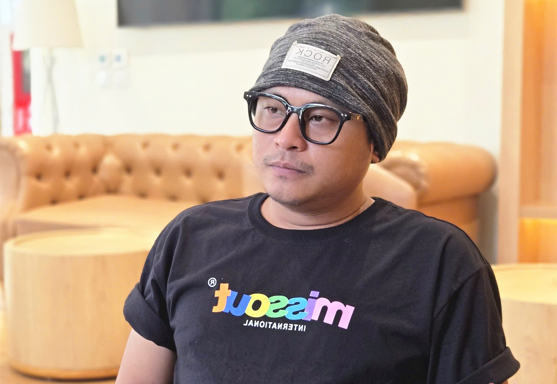 Tình hình nam diễn viên nổi tiếng bị vỡ nợ, phải về Long An bán bánh mì- Ảnh 1. Diễn viên La Thành