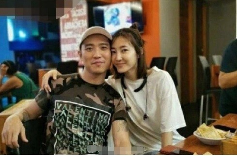 Chồng nữ thần mặt mộc Cbiz bị tố lừa đảo