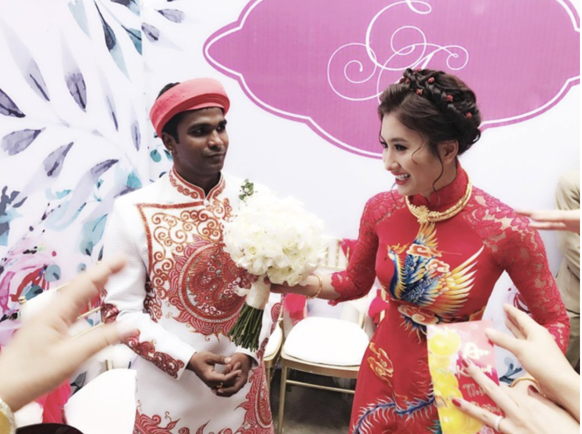Nguyệt Ánh và chồng trong lễ cưới
