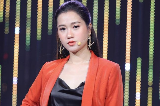 Chân dung nữ diễn viên Lâm Vỹ Dạ