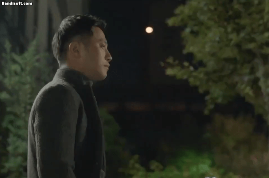 Câu chuyện tình yêu của Seo Dae Young và Yoon Myeong Joo Câu chuyện tình yêu của nhân vật Seo Dae Young do anh thủ vai và Yoon Myeong Joo được khán giả chú ý.