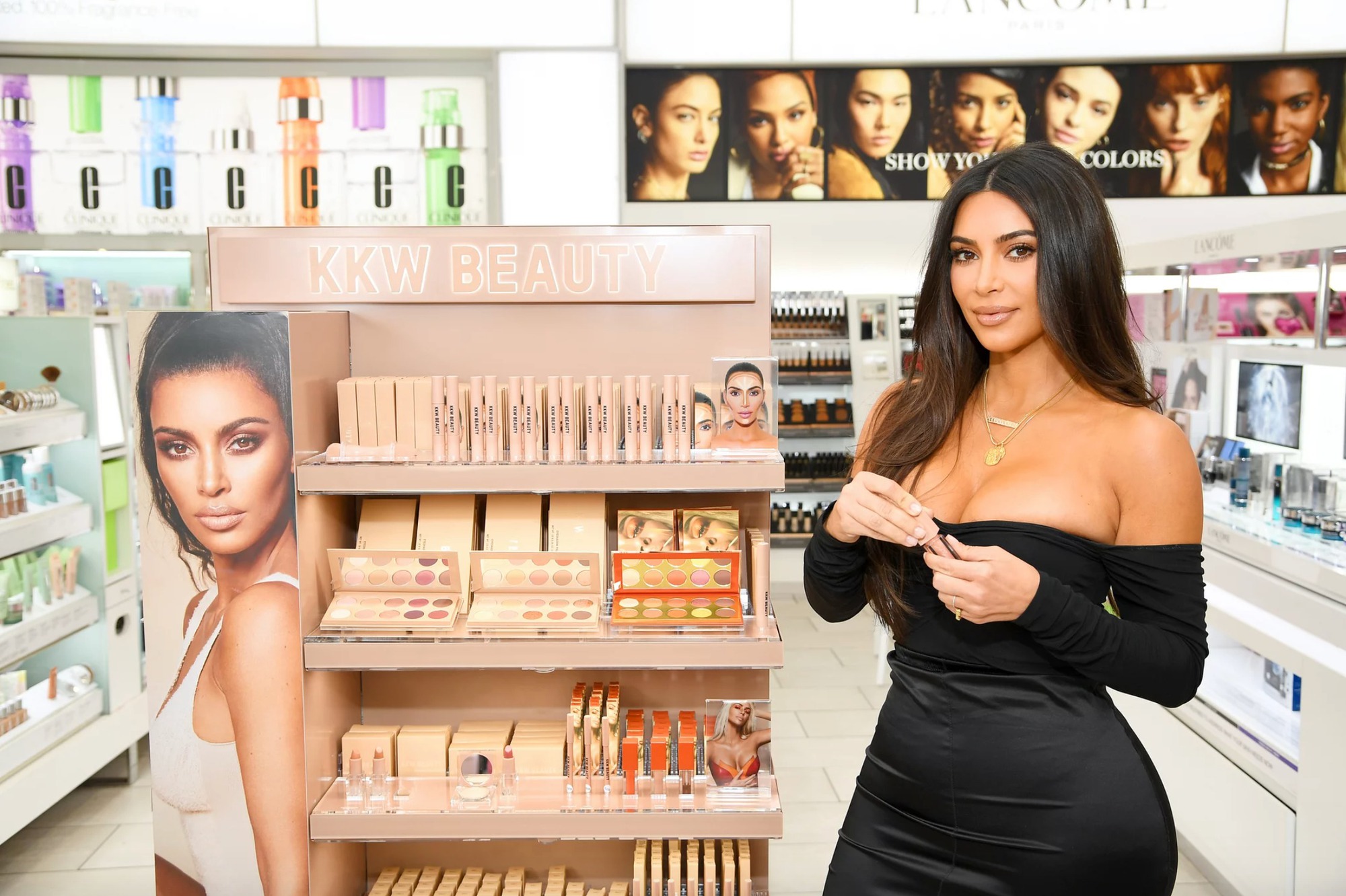 Kim Kardashian kinh doanh thành công từ thương hiệu cá nhân