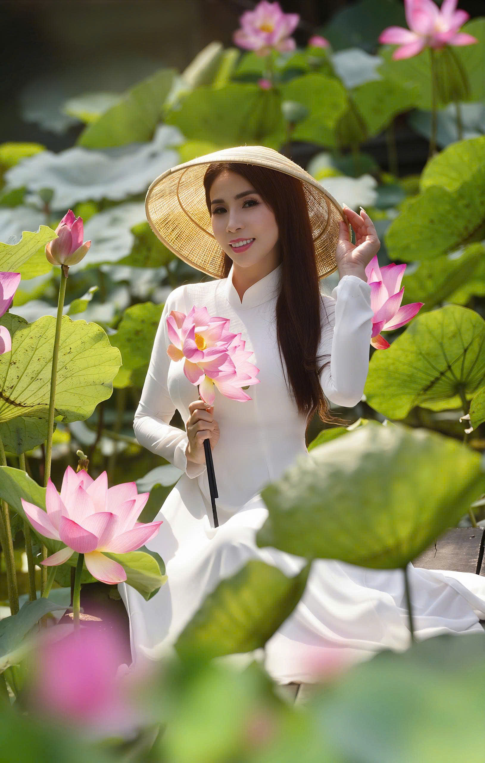 Lý Hương tập trung kinh doanh và ít tham gia showbiz
