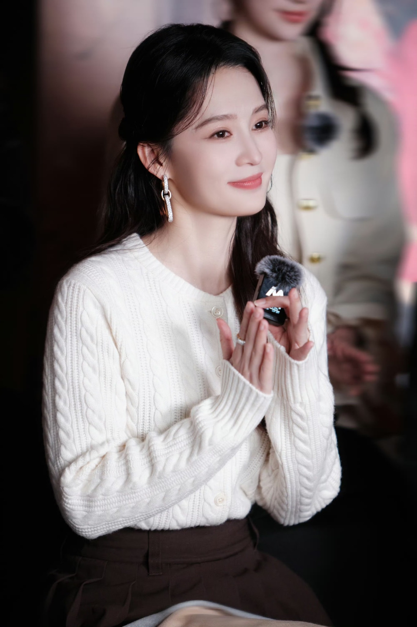 LýThấm visual đẹp
