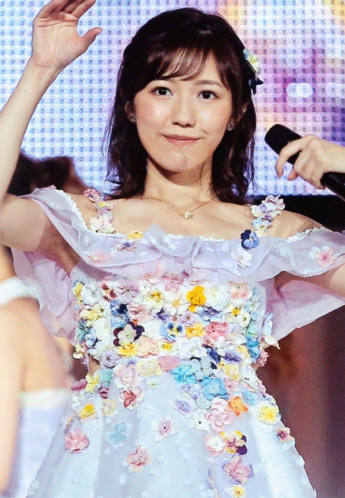 Mayu với phong cách tự nhiên hơn