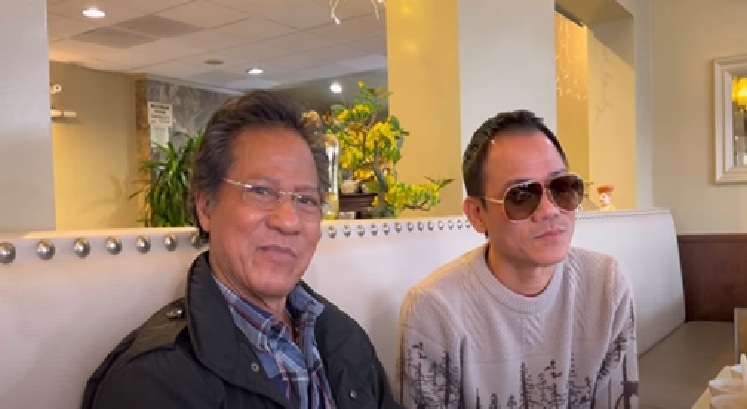 Chế Phong quay vlog cuộc sống thường nhật