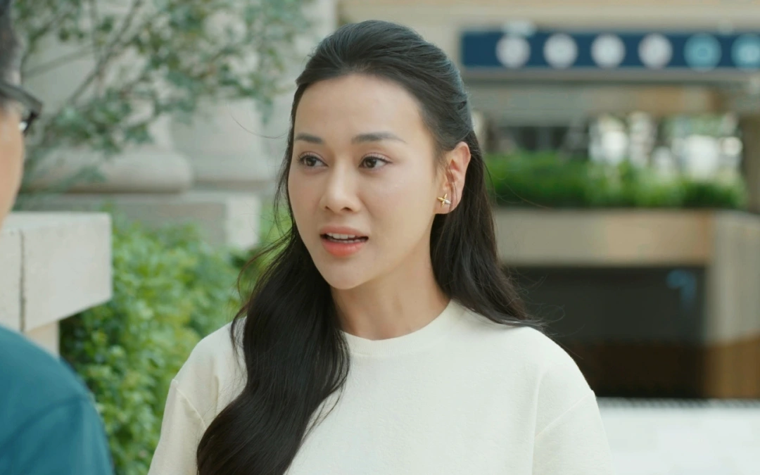 Phương Oanh tạo hình nhân vật Mỹ Anh