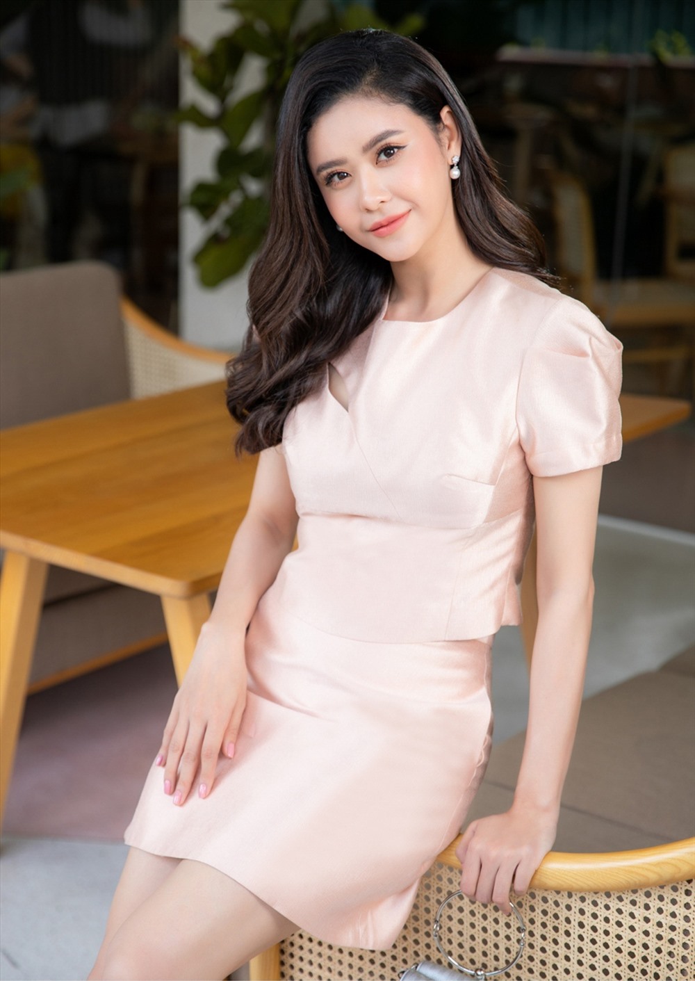 Trương Quỳnh Anh trẻ trung ở tuổi 36