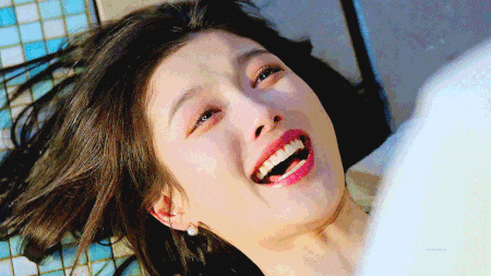 Kim Yoo Jung thể hiện cảnh tâm lý