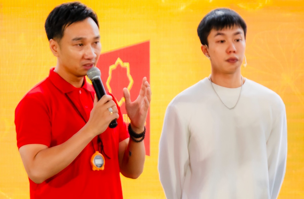 MC Thành Trung nhắc nhở Long Vũ cách xưng hô