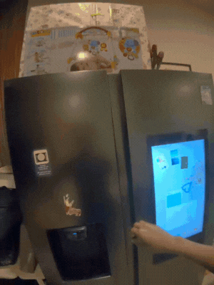 Clip pha cà phê gây tranh cãi