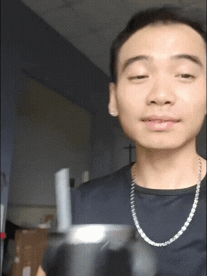 Clip pha cà phê gây tranh cãi