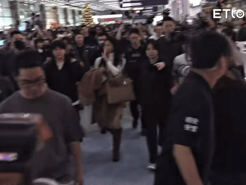 Sự xuất hiện của Tzuyu và TWICE được đưa tin rộng rãi Phóng viên đưa tin về Tzuyu