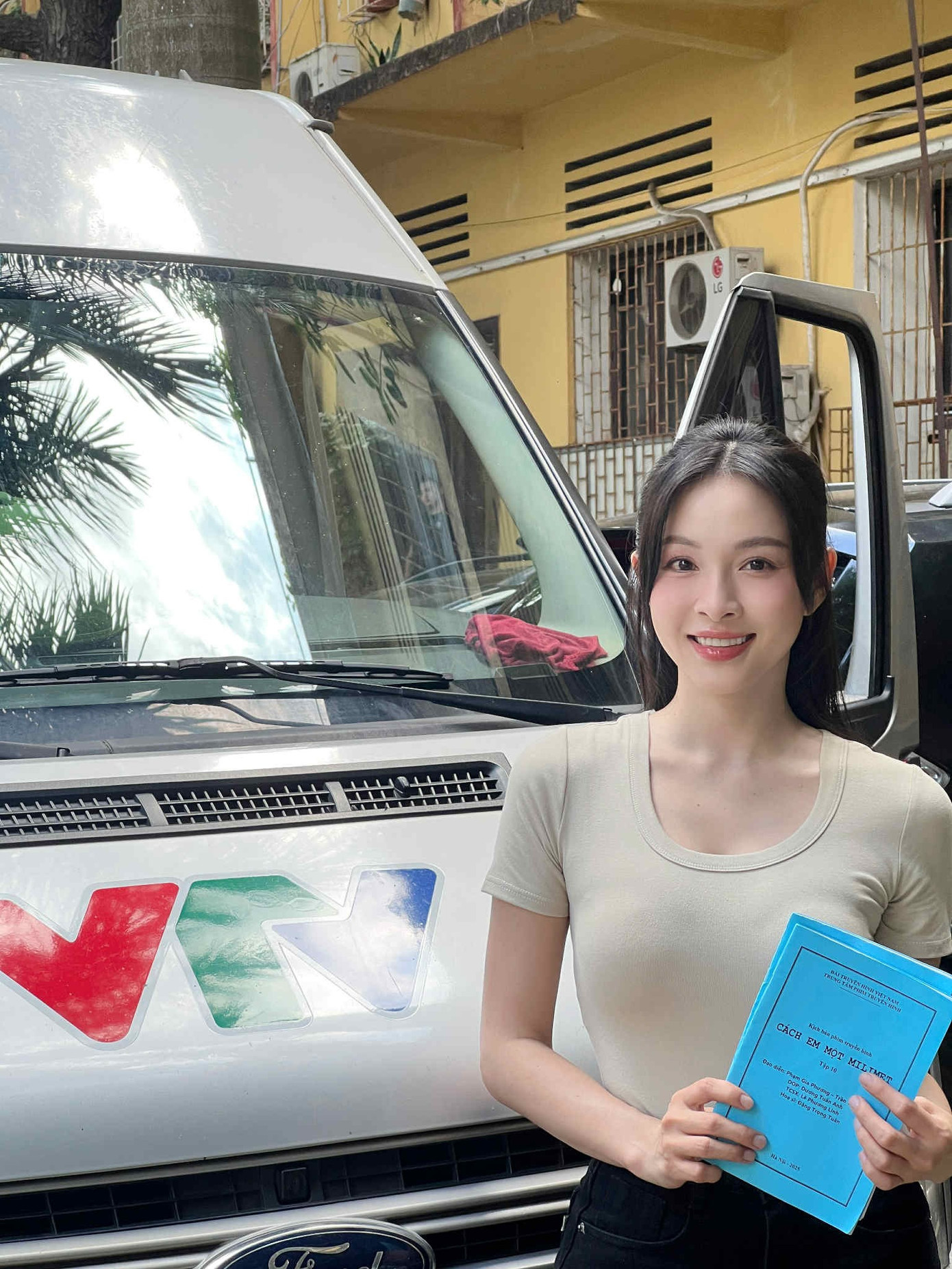 Nữ diễn viên Ngọc Trâm với trang phục nhân vật Nga