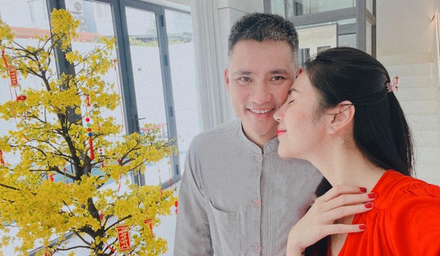 Thuỷ Tiên - Công Vinh bình yên hơn sau ồn ào 