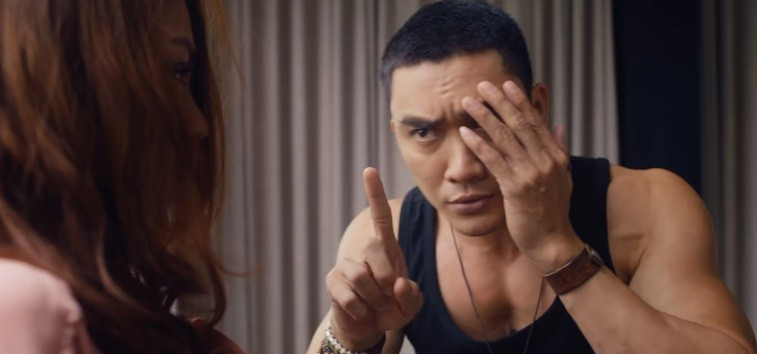 Một cảnh trong phim Bịt mắt bắt nai.