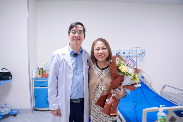 Ca sĩ Siu Black xuất viện sau 5 ngày nhập viện cấp cứu Siu Black tươi tắn sau khi xuất viện