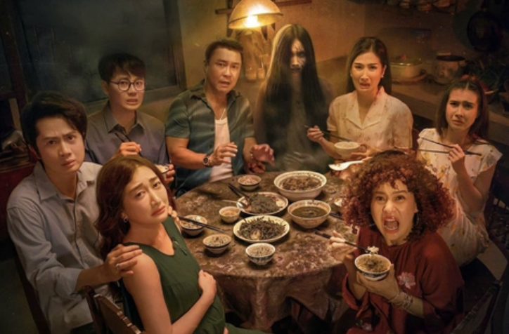 Lý Hùng trong phim Phòng Trọ Ma Bầu Vai Kiến An của Lý Hùng