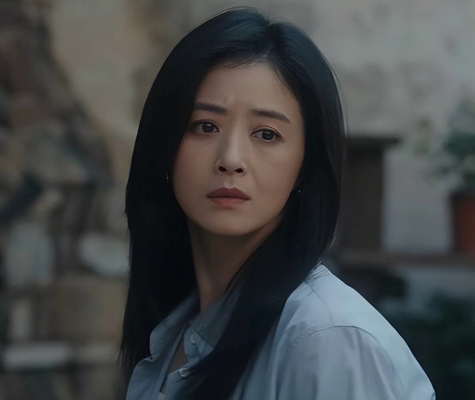 Tưởng Hân thể hiện tính cách nữ cường trong Tứ Hỉ