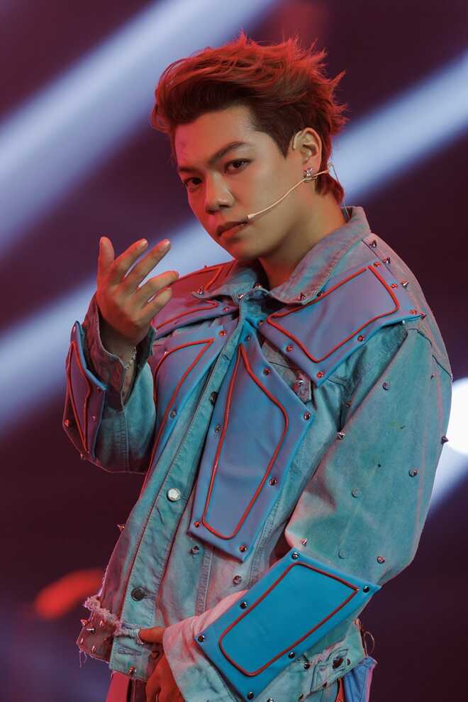 GILL biến phần thi solo thành mini concert cùng các thành viên đội mình